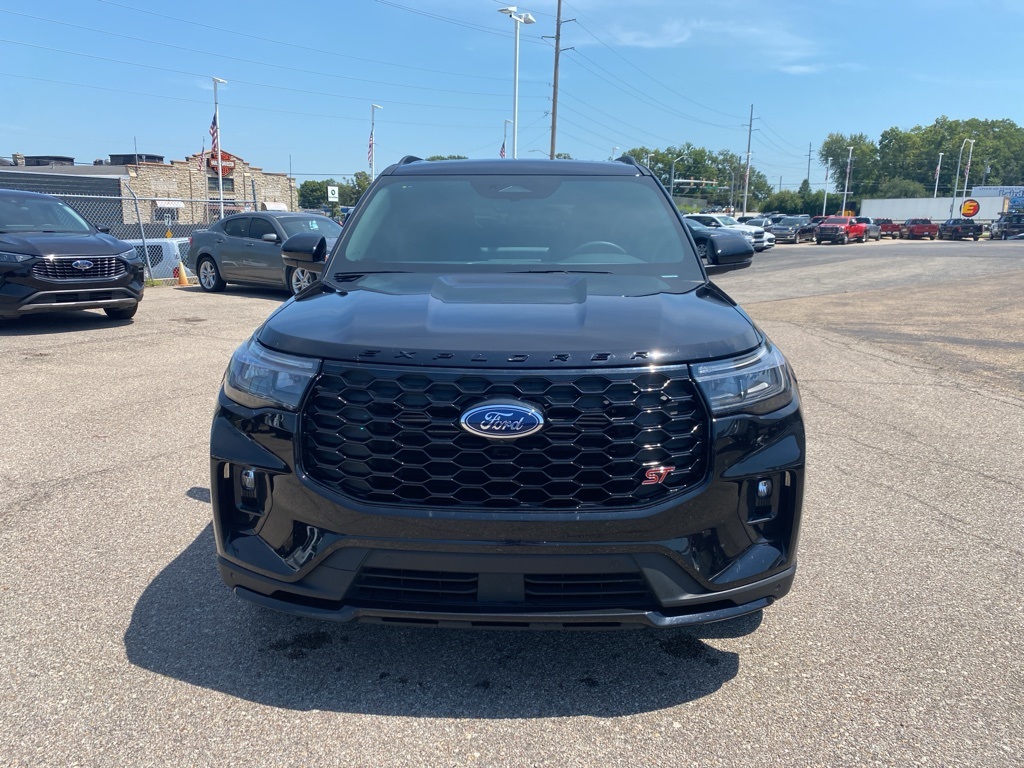 Used 2025 Ford Explorer ST with VIN 1FMWK8GC7SGB41561 for sale in Kansas City