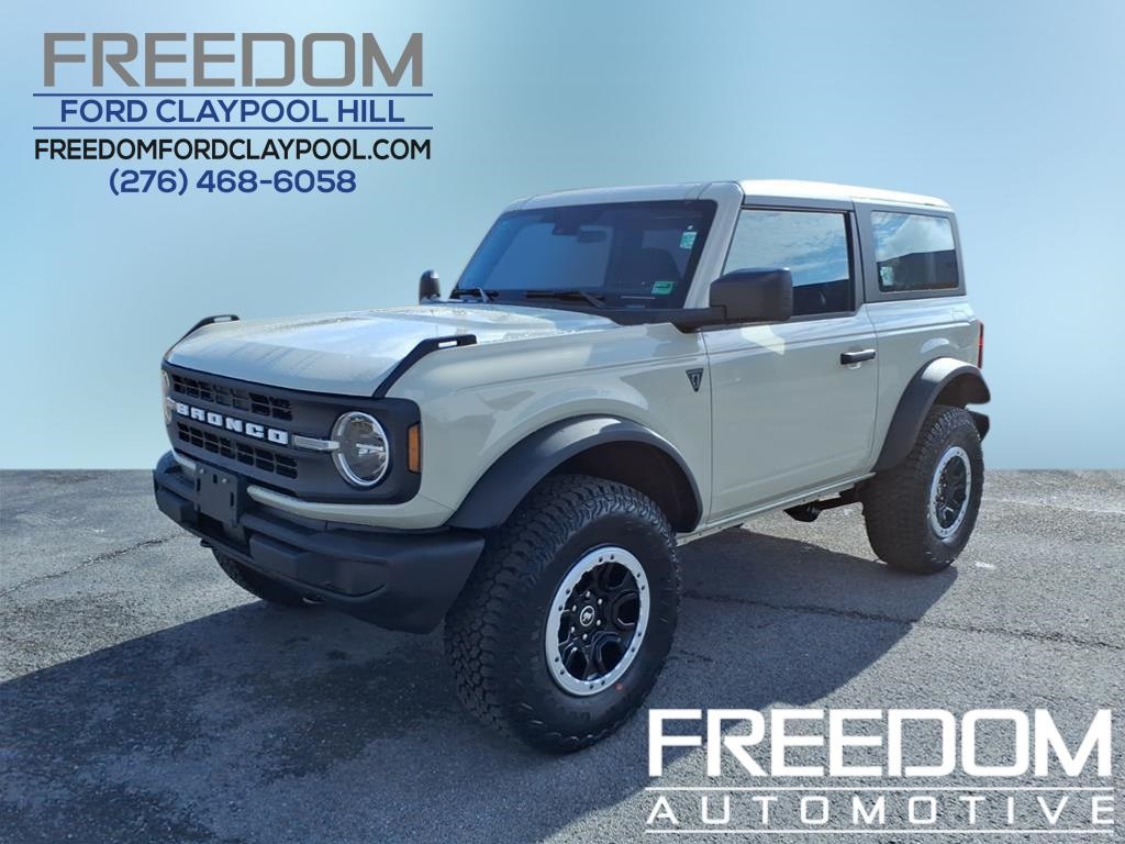 2025 Ford Bronco 2-Door Base's photo