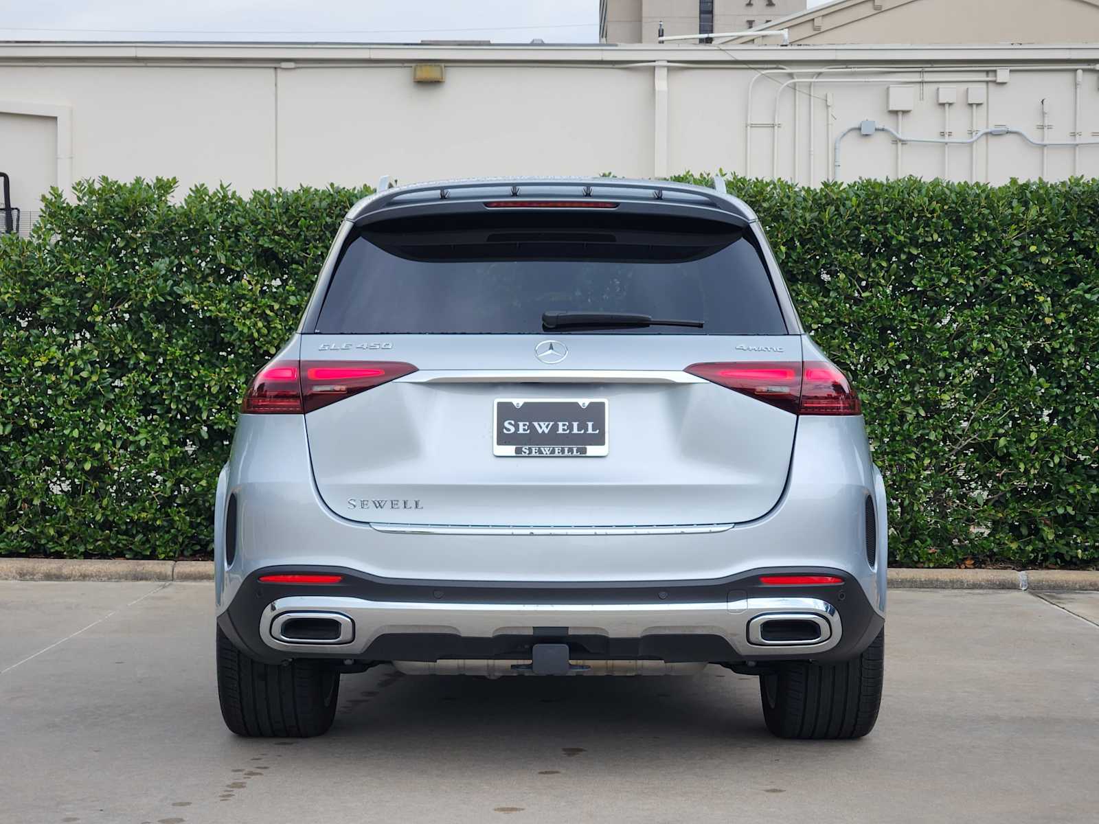 2024 Mercedes Benz GLE 450 4MATIC photo 3