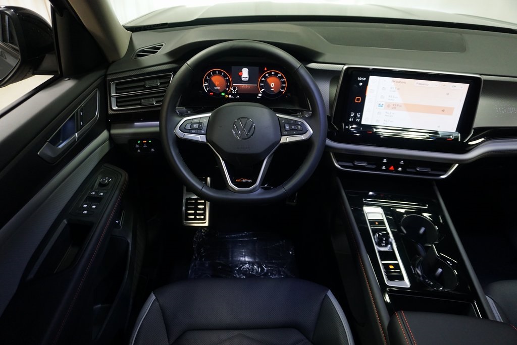 2025 Volkswagen Atlas Peak Edition SE photo 13