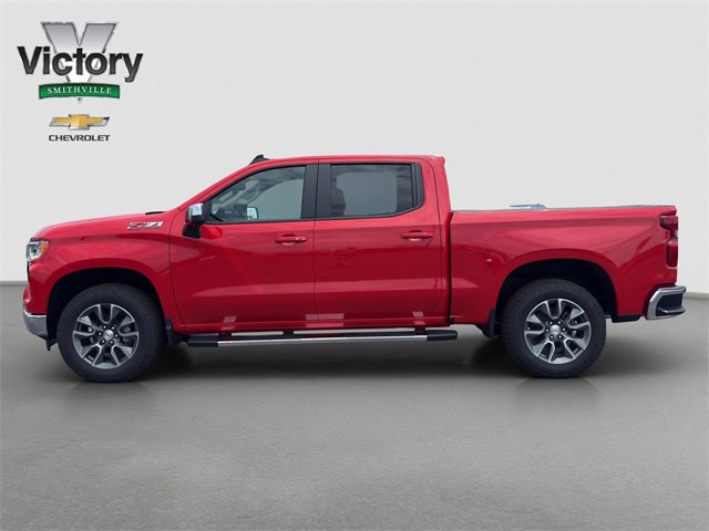 2025 Chevrolet Silverado 1500 LT photo 2