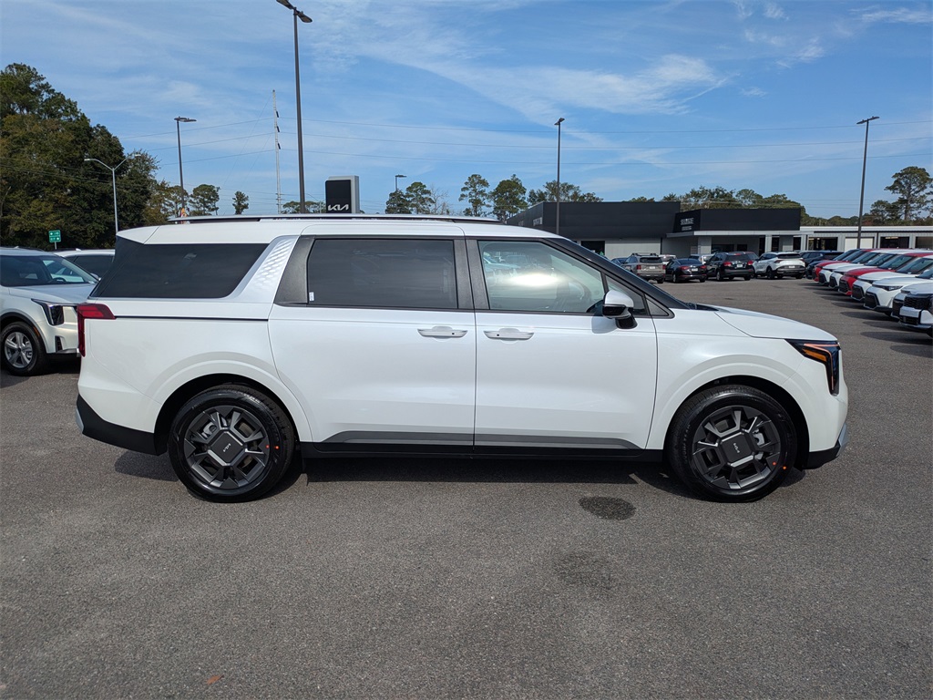 2026 Kia Carnival EX photo 2