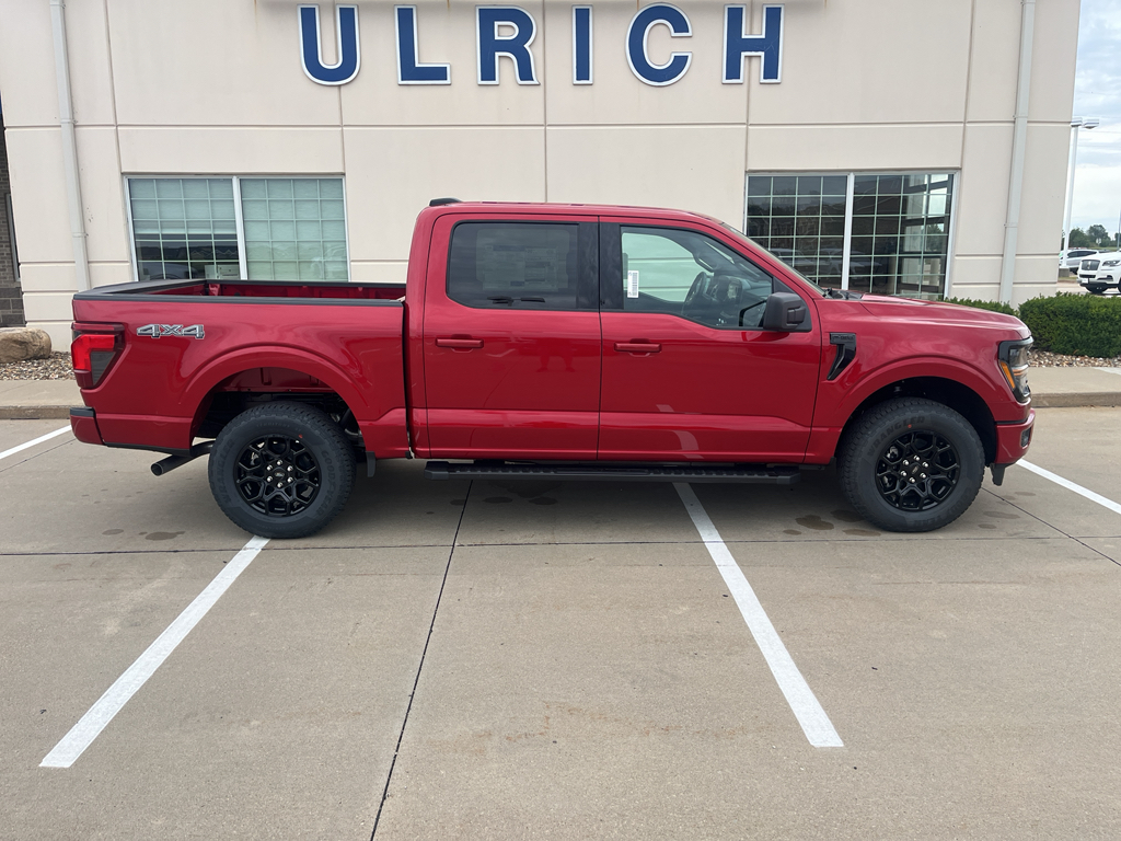 2025 Ford F-150 XLT photo 9