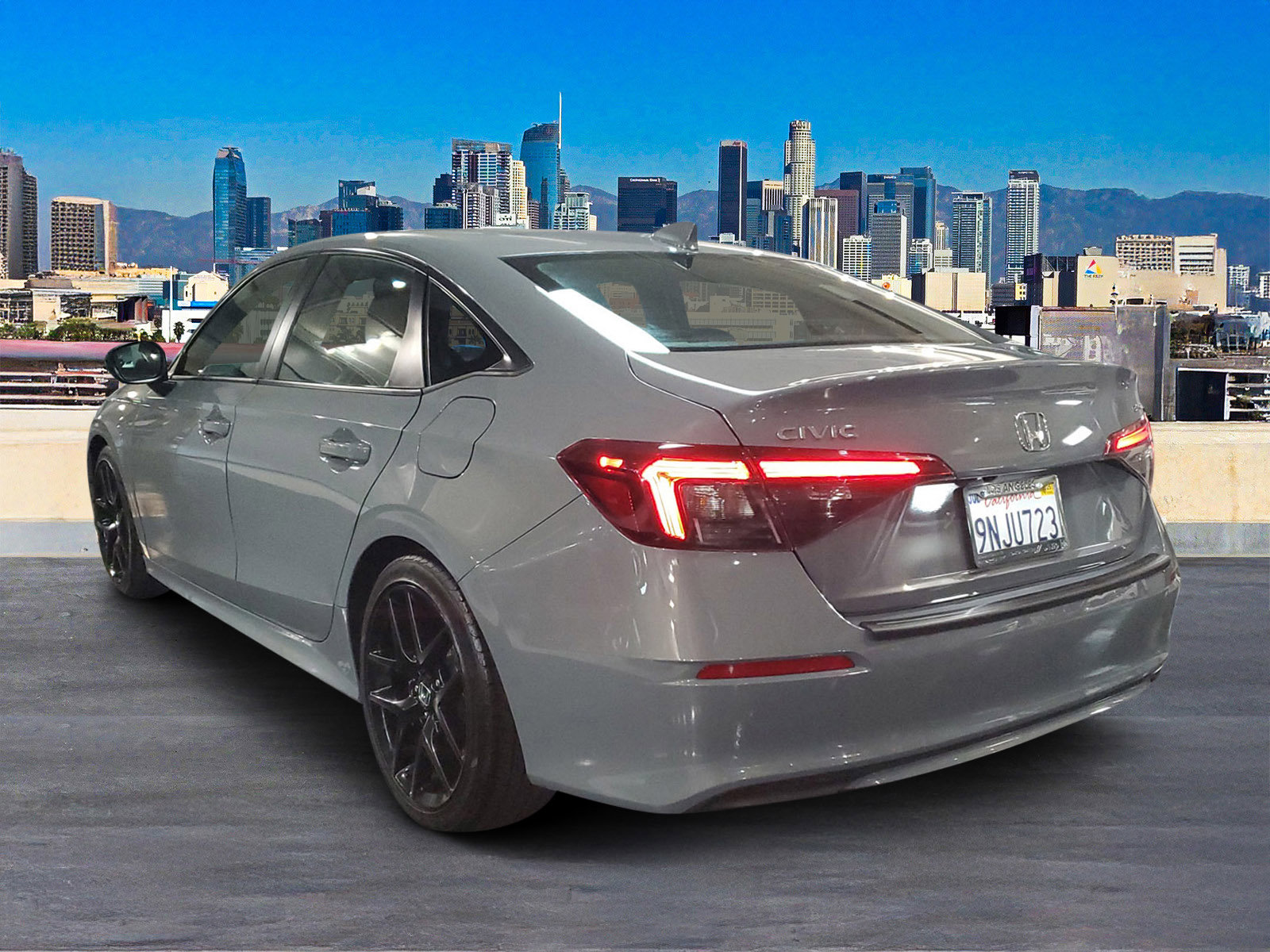 2025 Honda Civic Sport photo 4