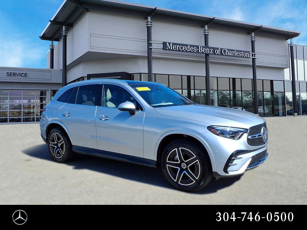 2023 Mercedes-Benz GLC GLC 300's photo