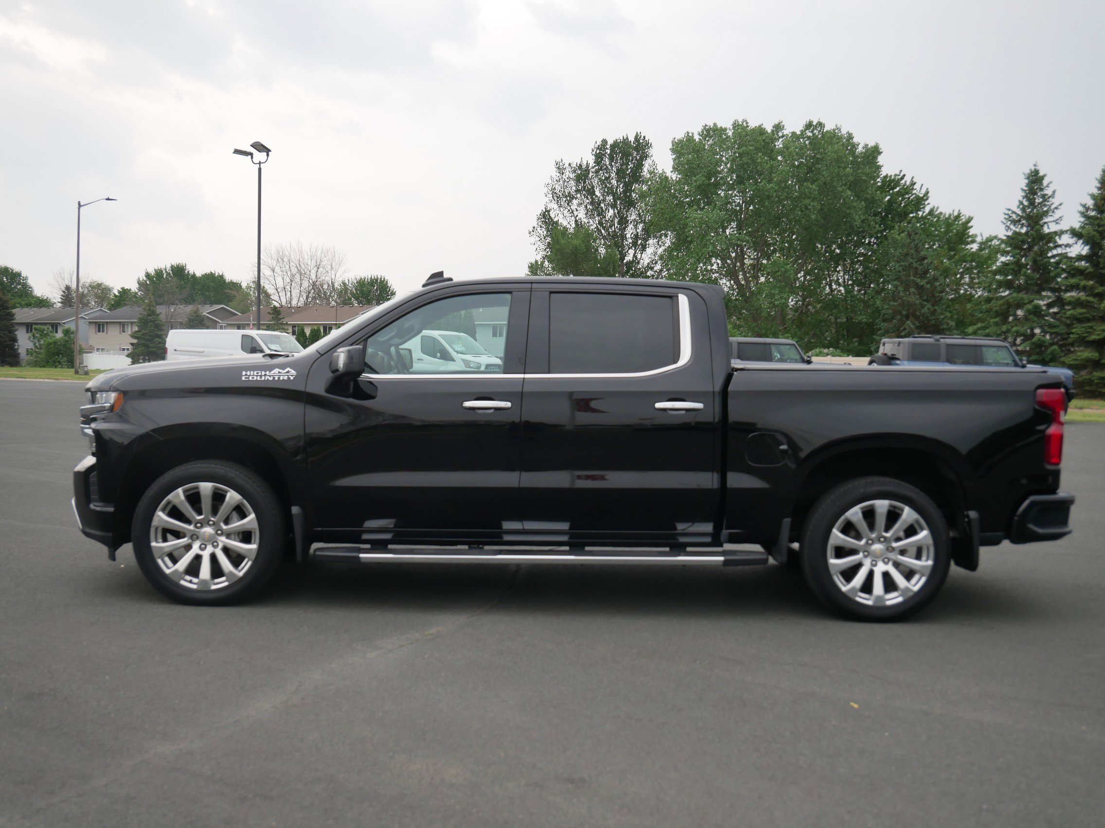 Certified 2019 Chevrolet Silverado 1500 High Country with VIN 3GCUYHEL3KG186613 for sale in Hastings, Minnesota