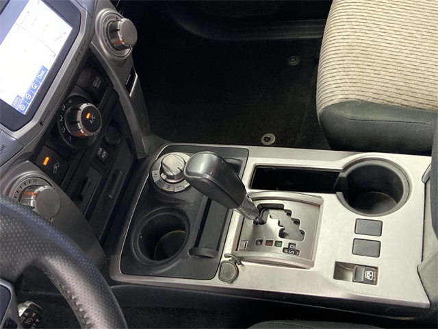 2019 Toyota 4Runner SR5 4WD photo 24