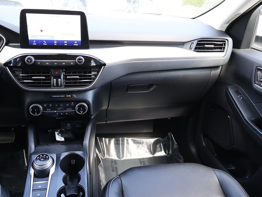 2022 Ford Escape SEL photo 41