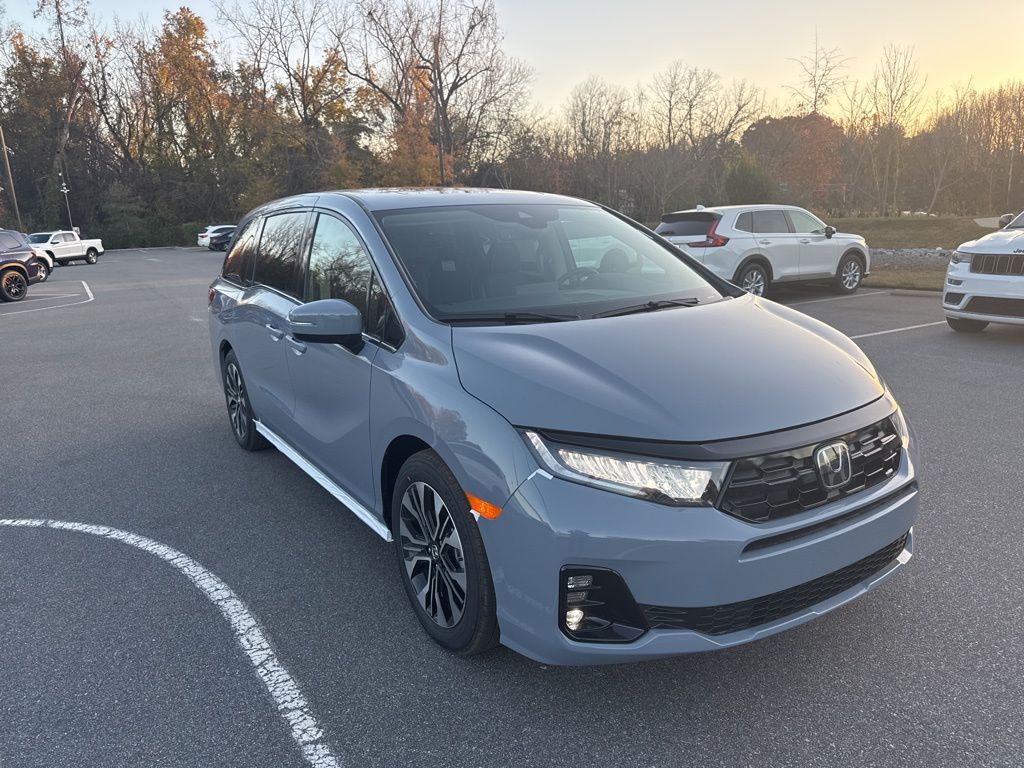 2026 Honda Odyssey Elite's photo