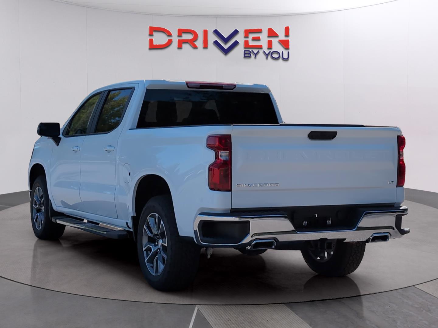 2026 Chevrolet Silverado 1500 photo 3