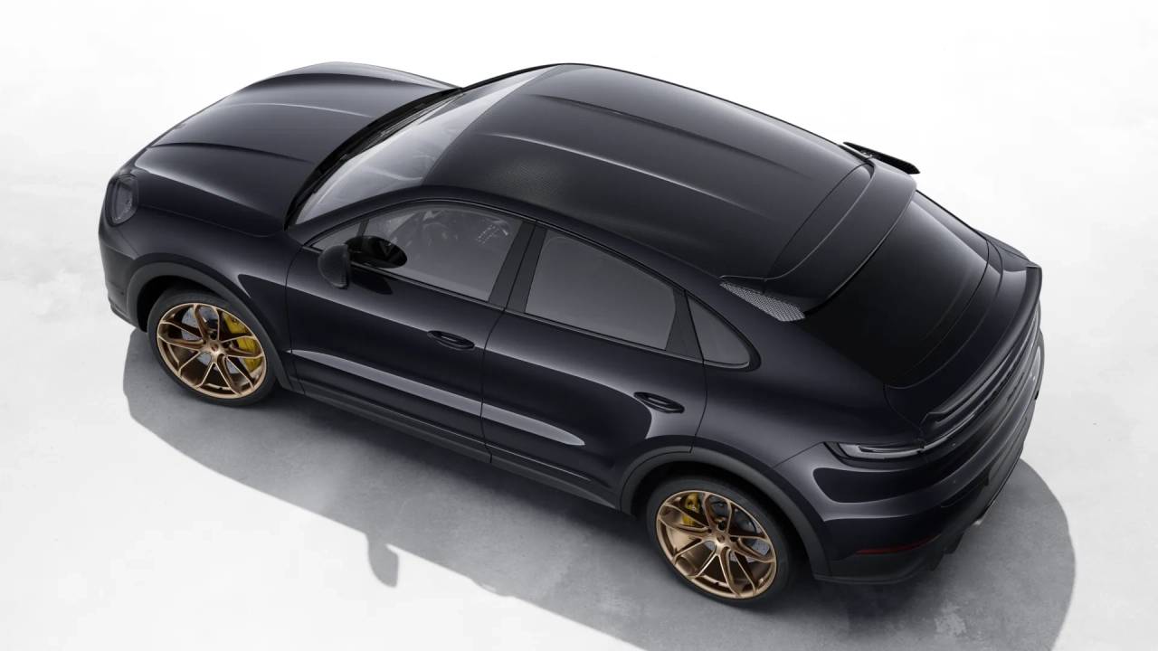 2026 Porsche Cayenne Turbo GT photo 4