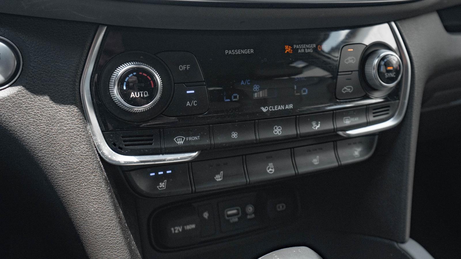 2019 Hyundai Santa Fe Ultimate photo 14