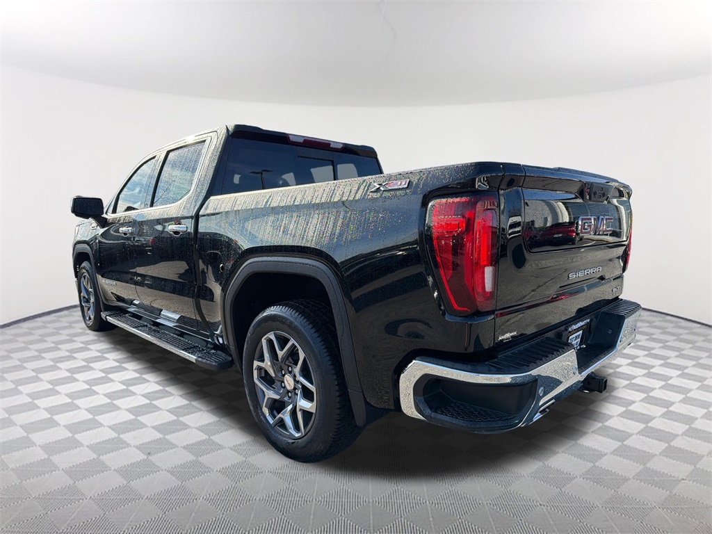 2022 Gmc Sierra 1500 SLT photo 4
