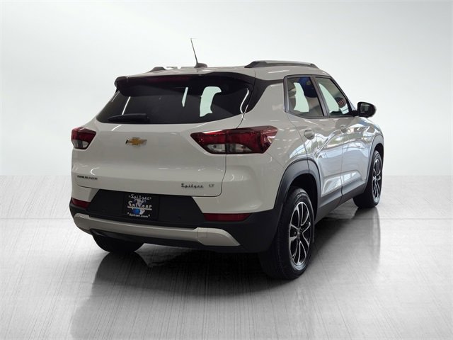 2026 Chevrolet Trailblazer LT photo 2