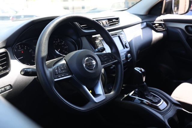 2022 Nissan Rogue Sport S photo 12