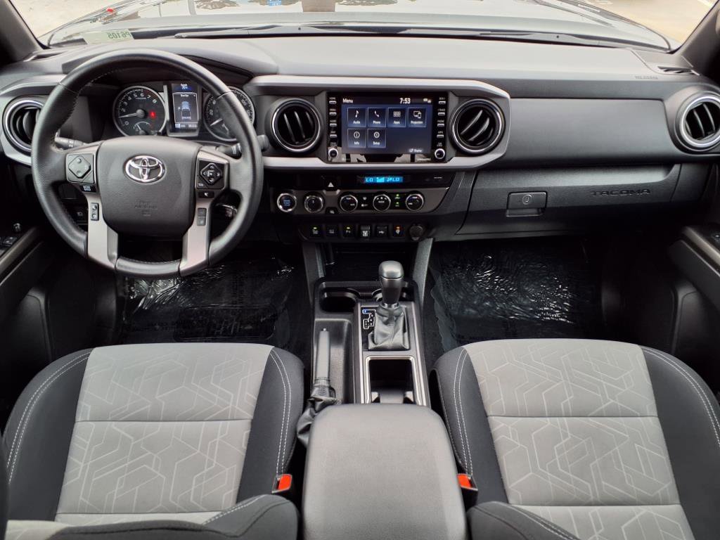2023 Toyota Tacoma TRD Off-Road photo 4