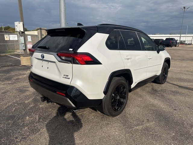 2024 Toyota RAV4 Hybrid XSE photo 6