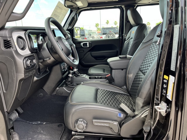 2025 Jeep Wrangler Sport photo 12