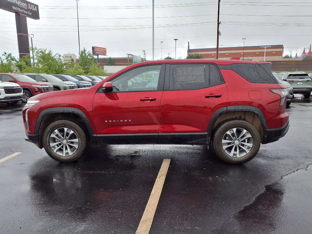 2026 Chevrolet Equinox LT photo 3