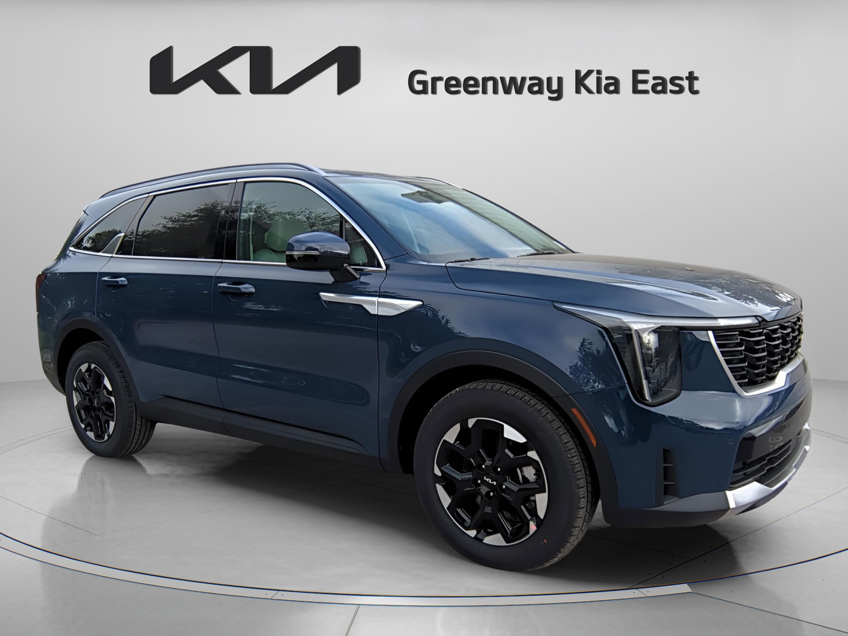 2025 Kia Sorento S photo 2