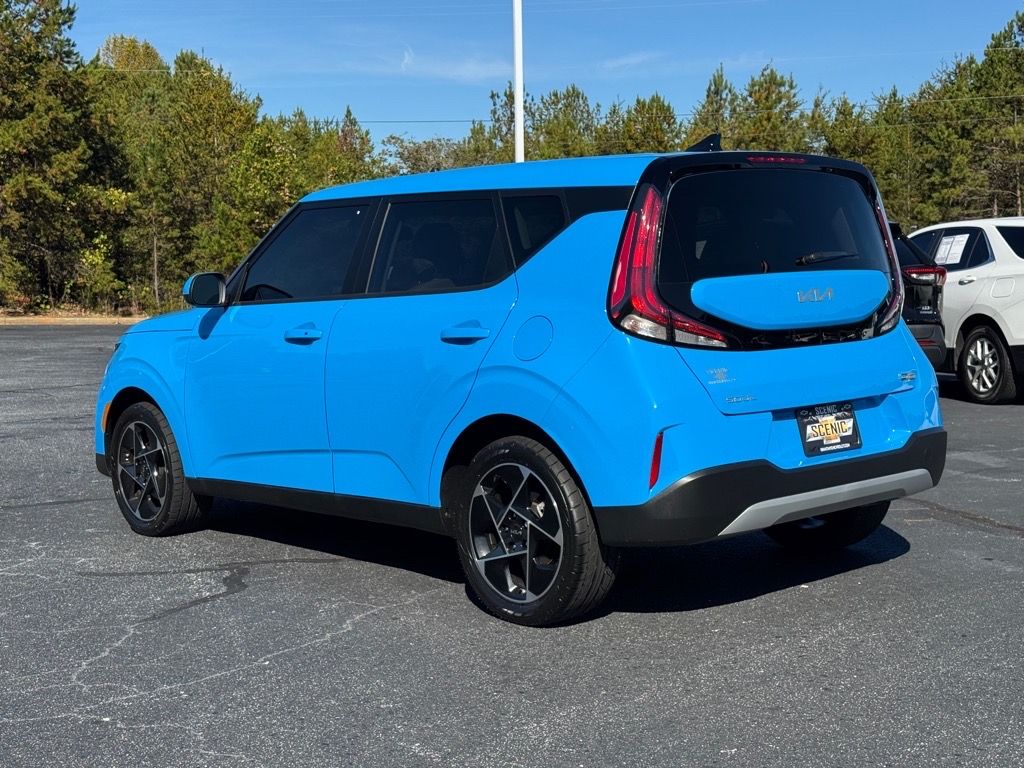 2025 Kia Soul EX photo 4