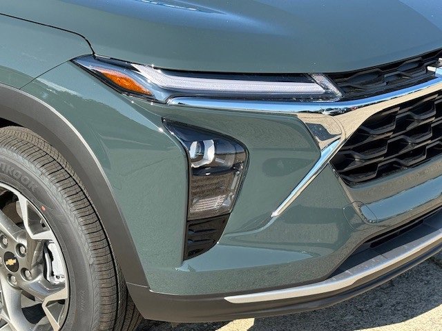 2026 Chevrolet Trax LT photo 10