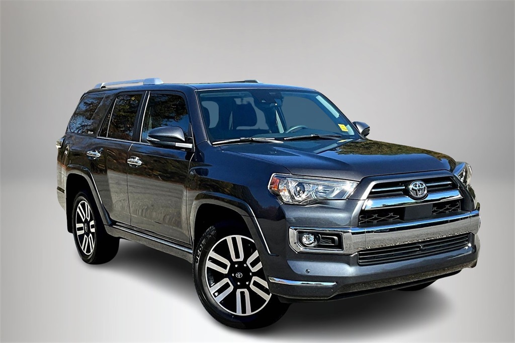 2022 Toyota 4Runner Limited's photo