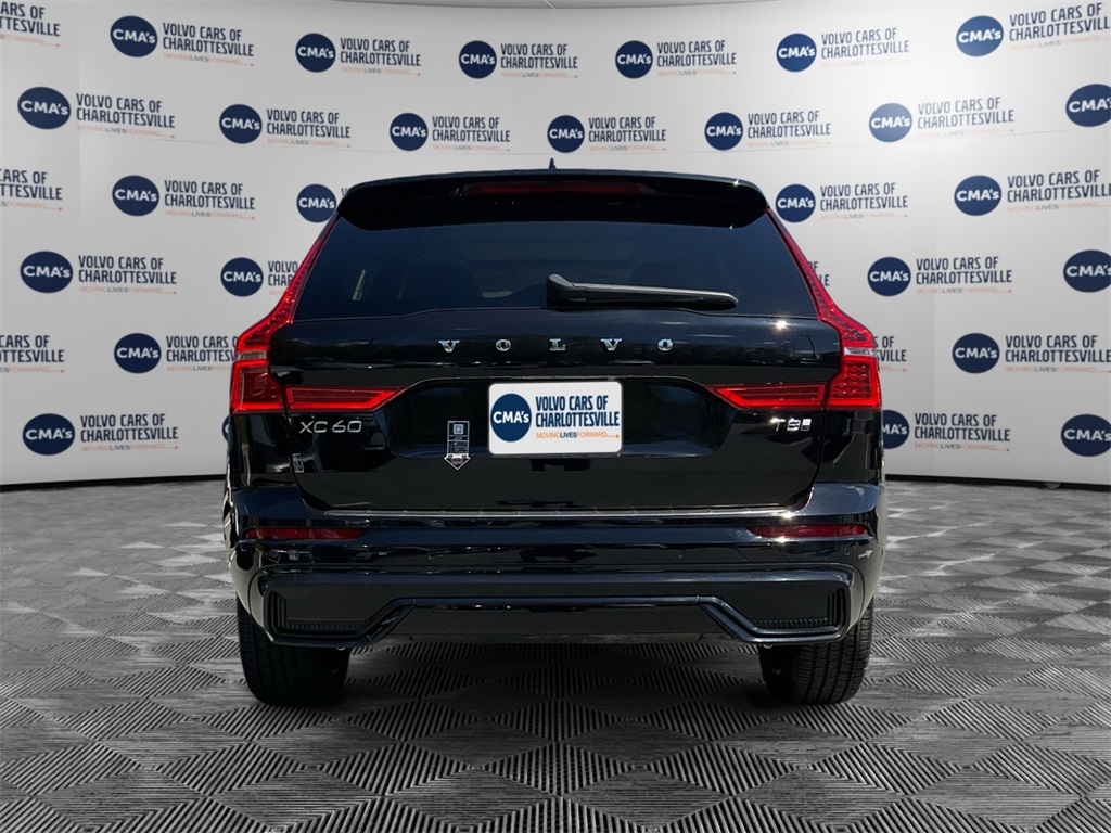 2025 Volvo XC60 Recharge Hybrid T8 Plus photo 4