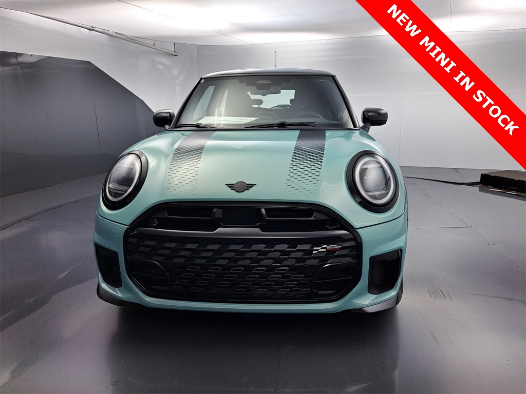 2026 Mini Cooper 2 Door Hardtop S Iconic photo 7