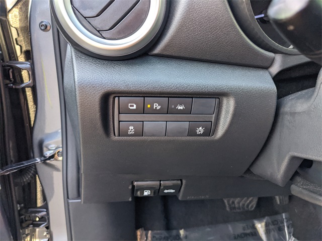 2024 Nissan Versa 1.6 S photo 22