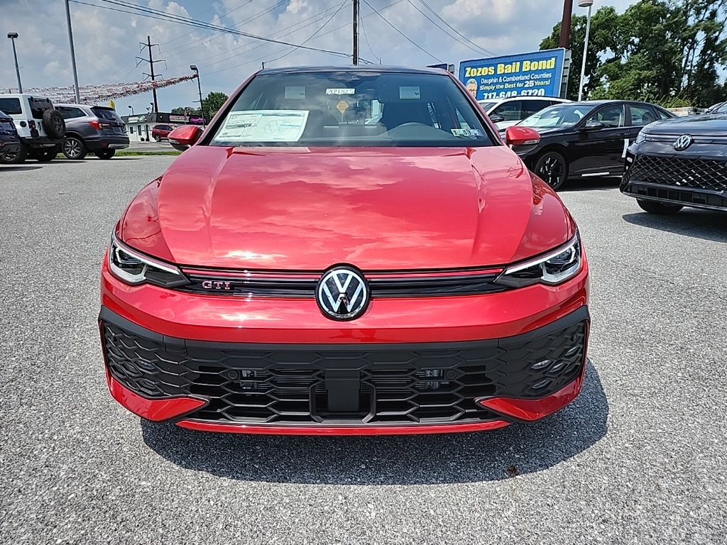 2025 Volkswagen Golf GTI SE photo 2