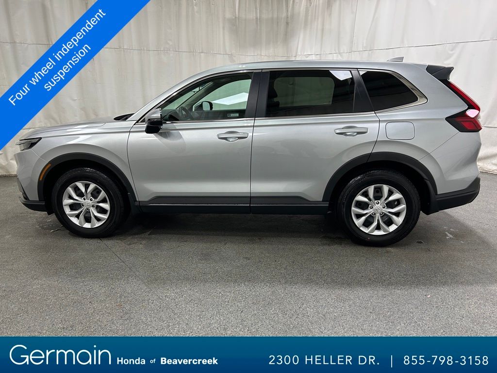 2025 Honda CR-V LX photo 4