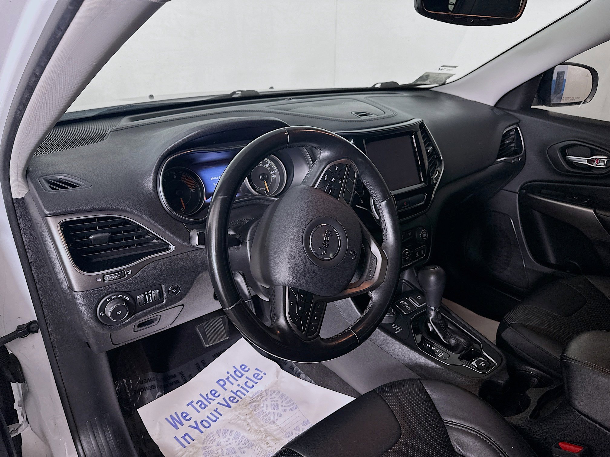 2019 Jeep Cherokee Limited photo 9