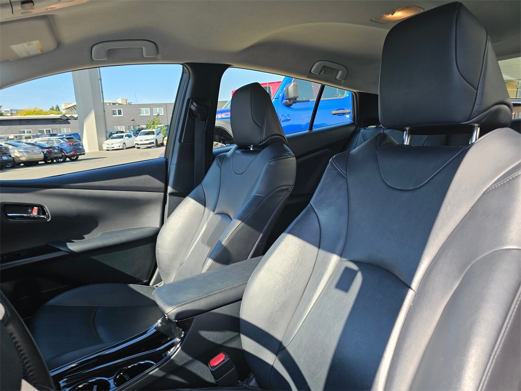 2019 Toyota Prius Prime Plus Premium Advanced photo 23