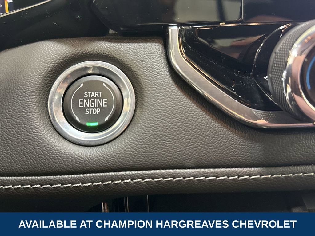 2023 Chevrolet Colorado LT photo 11