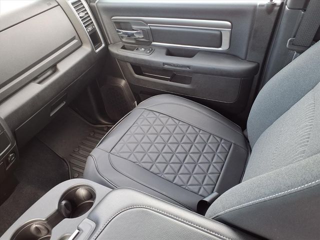 2021 Ram 1500 Classic Warlock photo 12