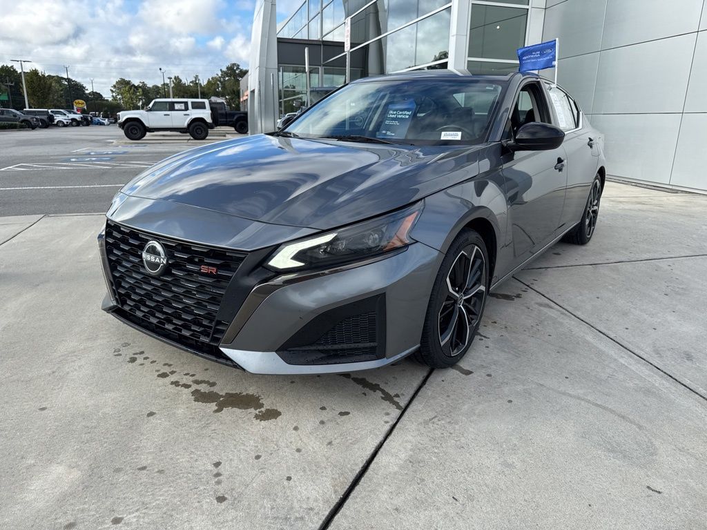 2023 Nissan Altima SR