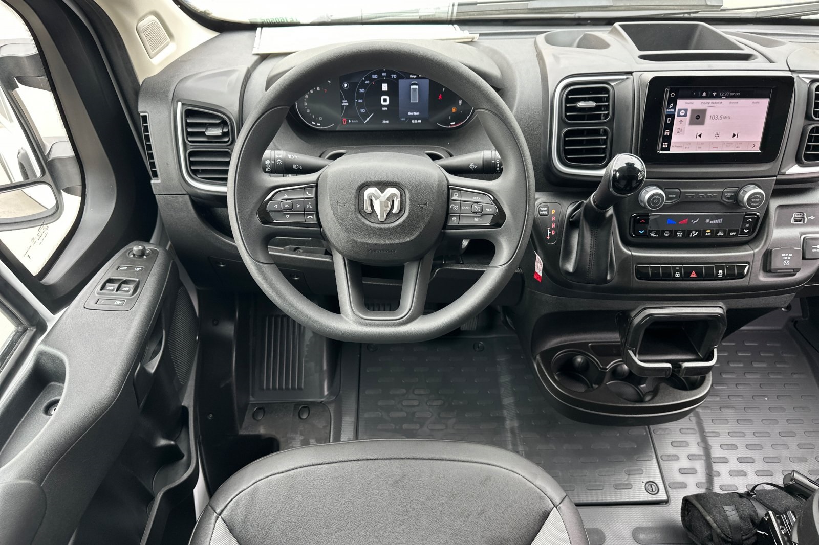2026 Ram ProMaster 2500 photo 9
