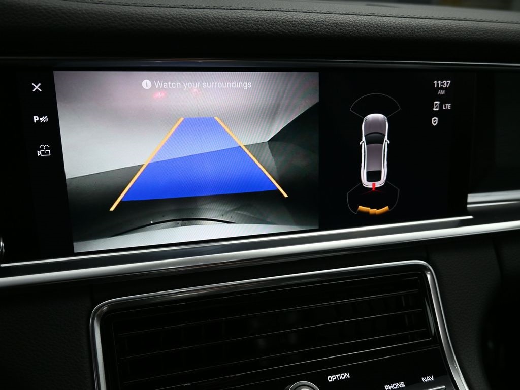2022 Porsche Panamera E-Hybrid 4 photo 23