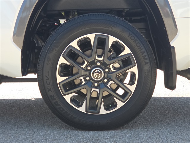 2024 Toyota Tundra Limited photo 5