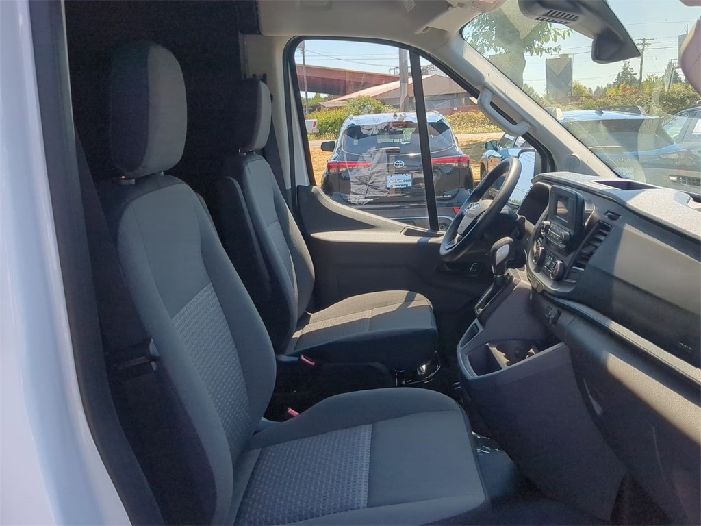2025 Ford Transit photo 22