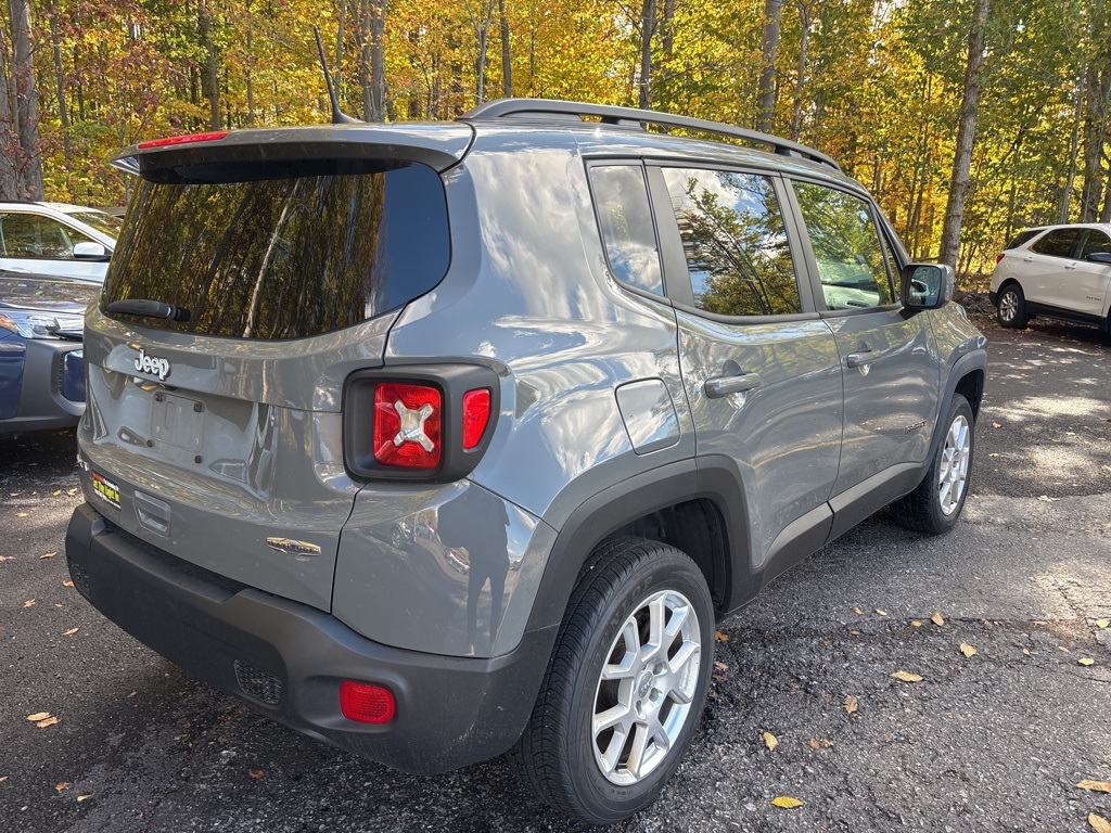 2020 Jeep Renegade Latitude photo 3