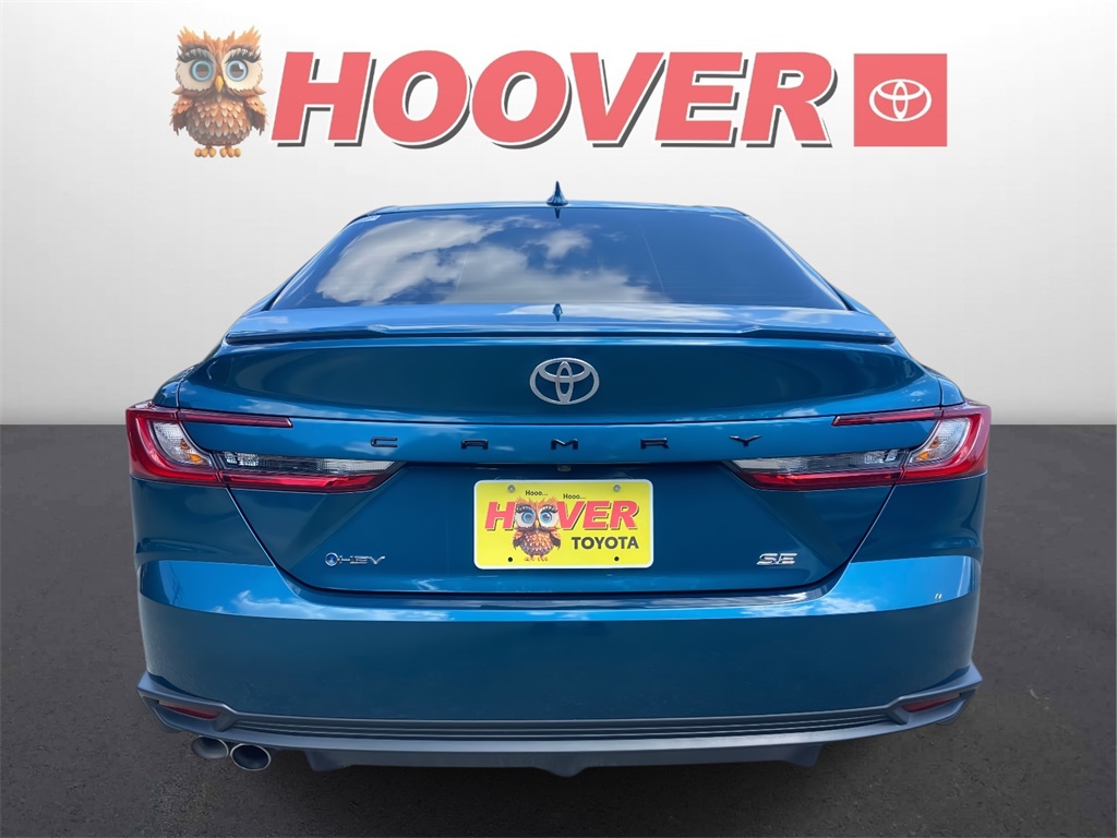 2025 Toyota Camry SE photo 3