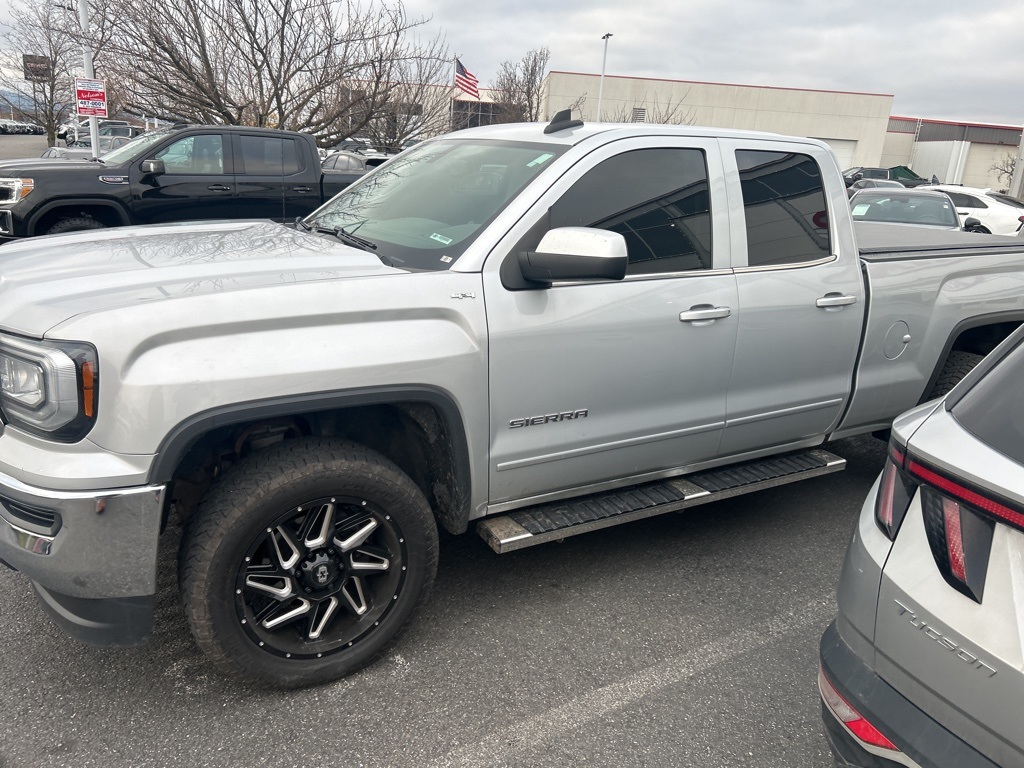 2018 Gmc Sierra 1500 SLE photo 2