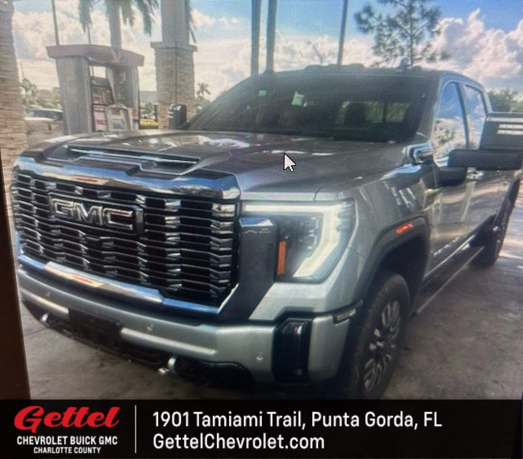 2024 GMC Sierra 2500HD Denali Ultimate's photo