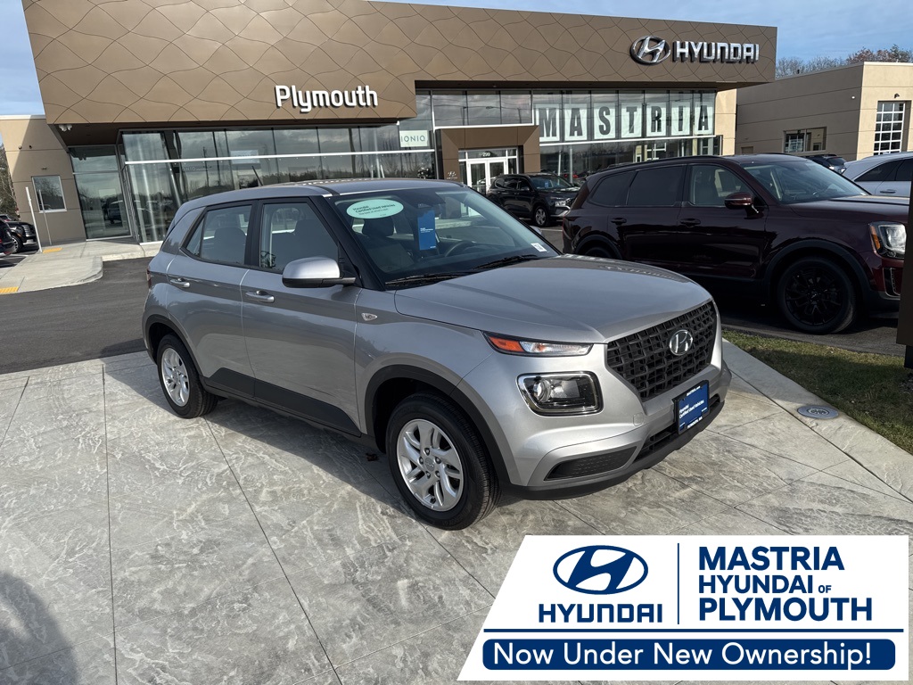 2024 Hyundai Venue SE's photo