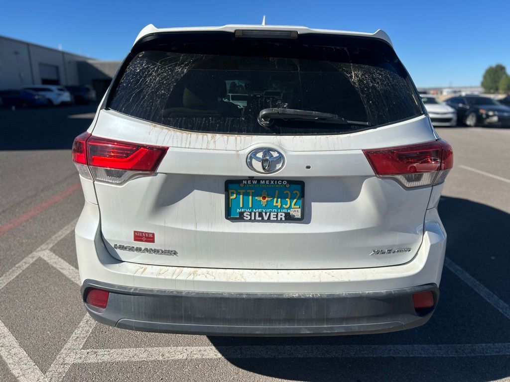 2019 Toyota Highlander XLE photo 4