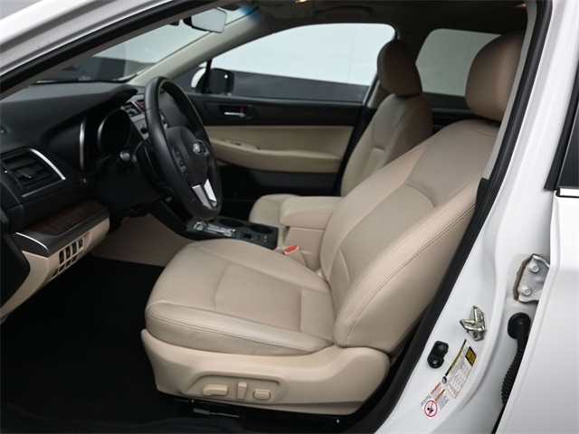 2017 SUBARU OUTBACK - Image 10