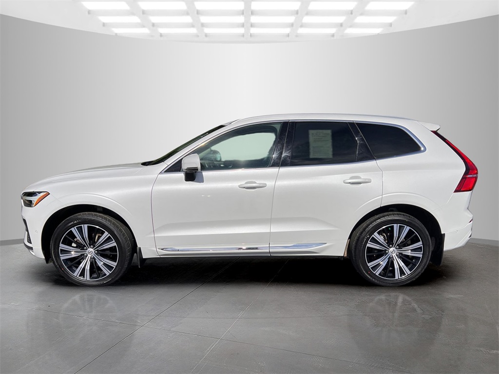 2022 Volvo XC60 B5 Inscription photo 3