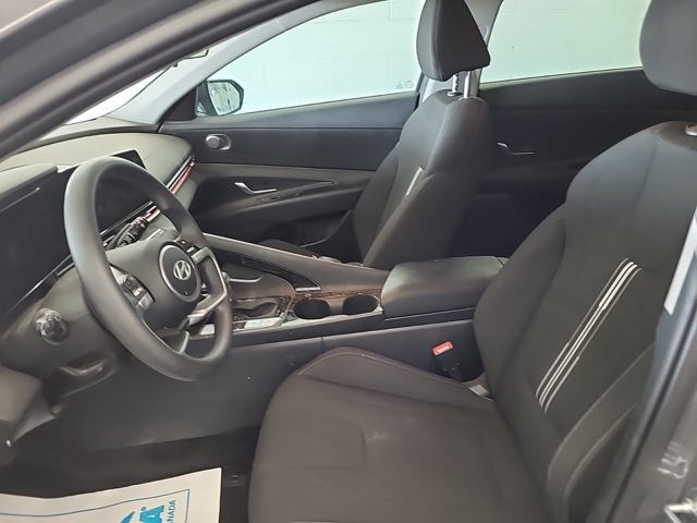 2024 Hyundai Elantra Hybrid Blue photo 3